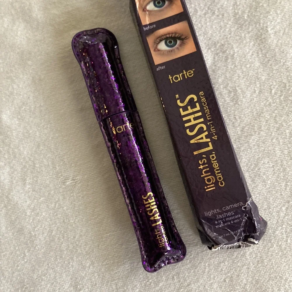 NEW Tarte Lights, Camera, Lashes 4-in-1 Mascara Black Volume NIB *Box Damaged